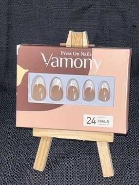 Classic French Tip Nails Nude White Press On Nails Short Almond Minimalist Nails